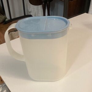 Tupperware Light Blue and White Beverage Container